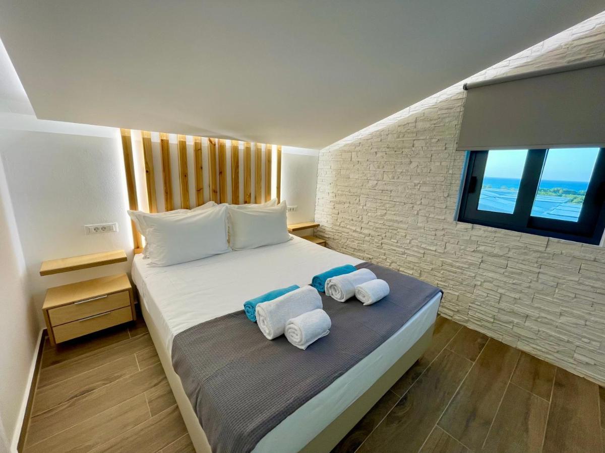 Aelia Suites Istron エクステリア 写真
